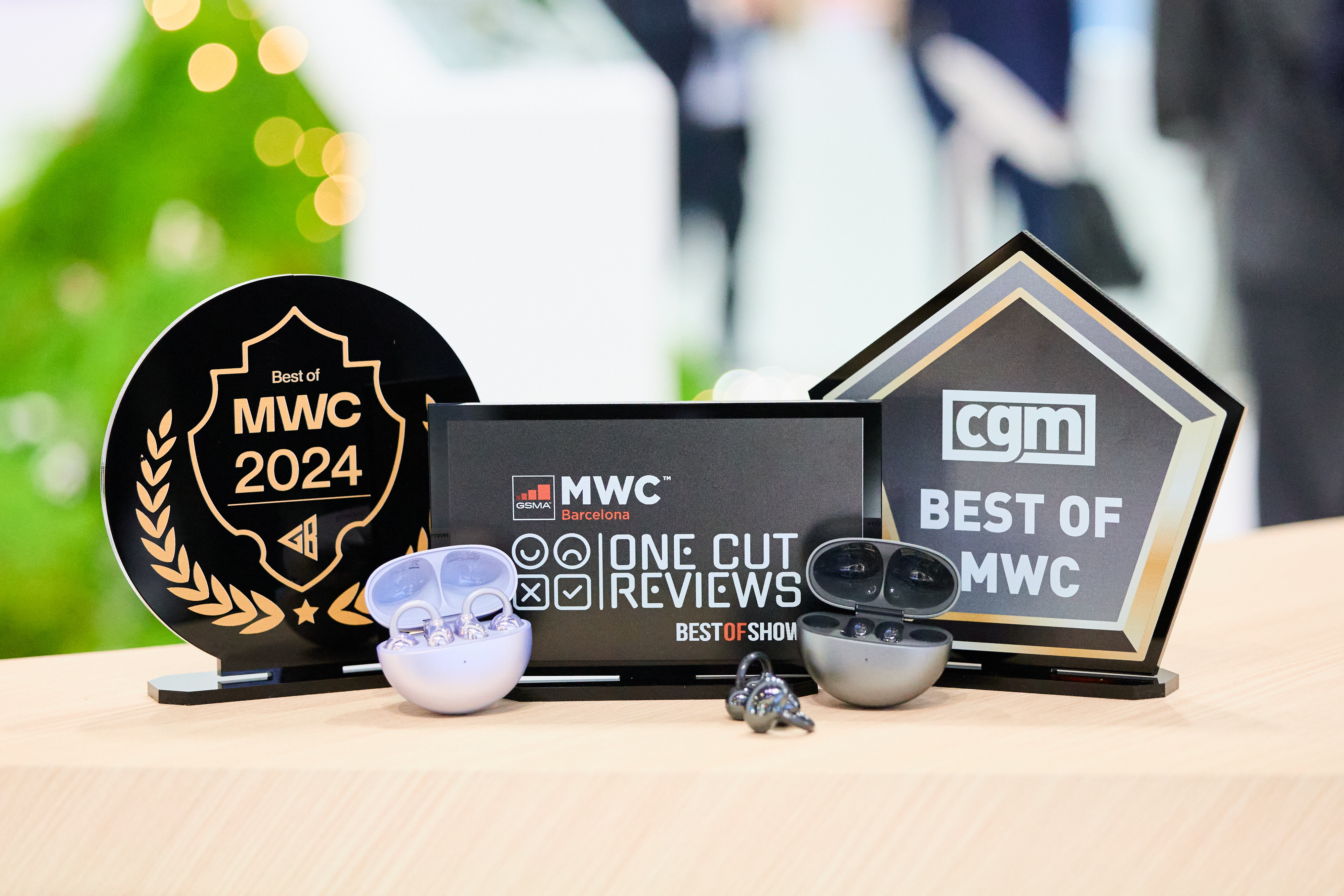 【HUAWEI  News】MWC三大國際權威媒體頒佈「Best of MWC 2024」 HUAWEI首款耳夾式耳機FreeClip新上市